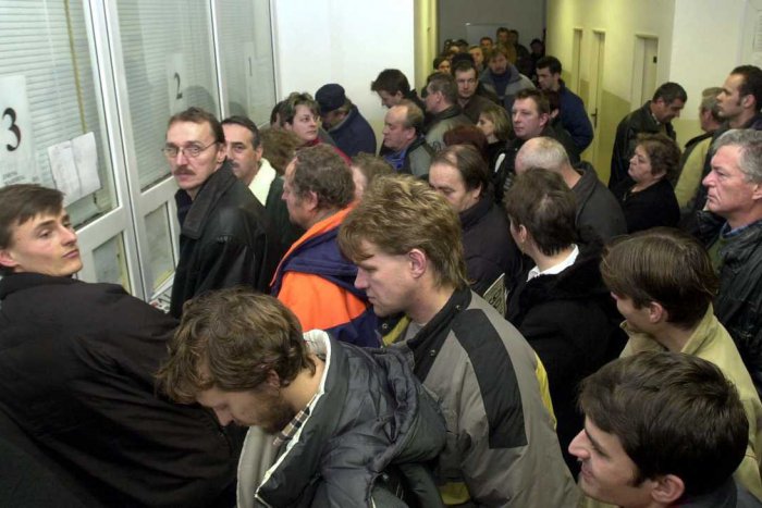 Ilustračný obrázok k článku Polícia rozširuje stránkové hodiny: Pri vybavovaní sa zdržíme menej