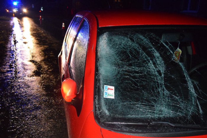 Ilustračný obrázok k článku Nehoda neďaleko Prešova: Vodič (53) na škodovke nabúral do odstaveného auta, po nehode skončil v cele!