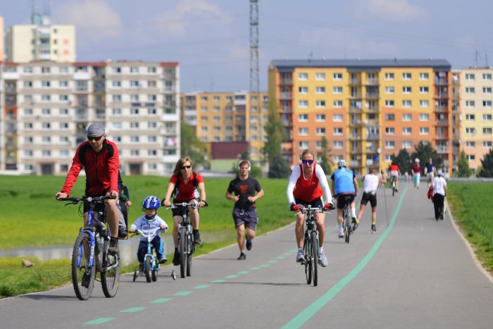 Ilustračný obrázok k článku Z Tatier na Sibír a späť na bicykli. Kto prekoná famózny výkon obyvateľov Svitu?