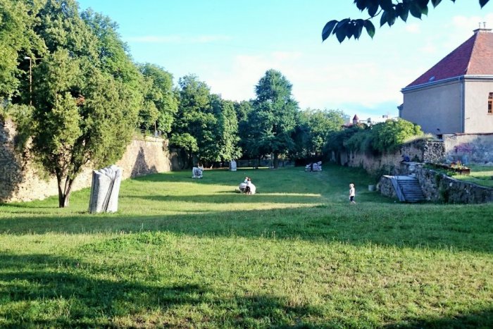 Ilustračný obrázok k článku Novinka v Prešove, ktorá začne už onedlho: V Záhrade umenia zaznie Hudba v parku