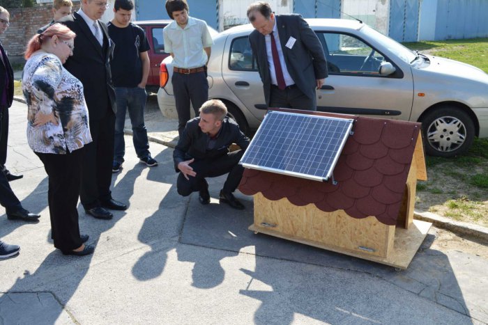 Ilustračný obrázok k článku Vo veľkej konkucencii sa nestratili: Zlatomoraveckí študenti bodovali v celoštátnej odbornej súťaži