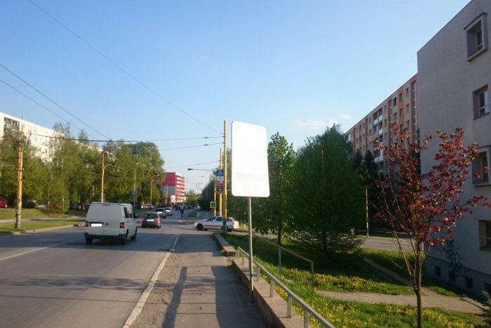 Ilustračný obrázok k článku Vodiči, na Sabinovskej ulici v Prešove buďte obozretní: Dôležité upozornenia si možno hneď nevšimnete! FOTO