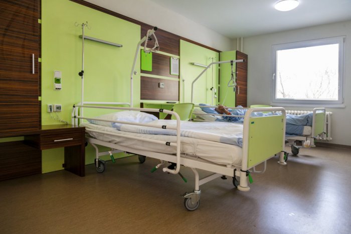 Ilustračný obrázok k článku Zvolenská nemocnica zvýšila komfort pacientov. Na jedno z oddelení nakúpila nové zariadenie