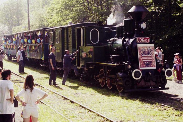 Ilustračný obrázok k článku Košická Detská železnica zatvára svoje brány: Posledná šanca na jazdu Čermeľským údolím!