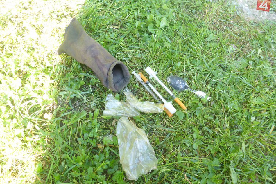 Ilustračný obrázok k článku Nepríjemný nález v Sekierskej doline. Kde objavili vrecko s injekčnými striekačkami?