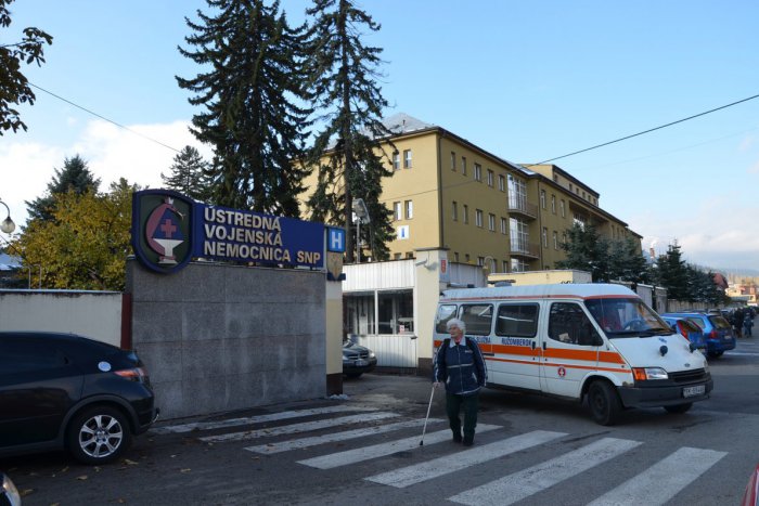 Ilustračný obrázok k článku Koronavírus: Ružomberská nemocnica prechádza do núdzového režimu