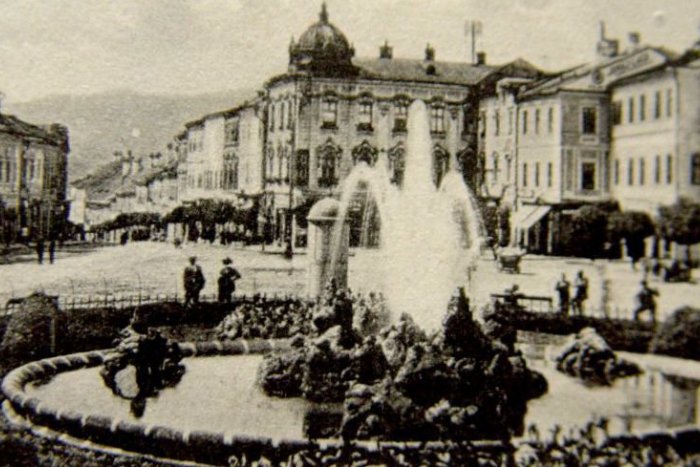 Ilustračný obrázok k článku Bystrica priťahovala turistov aj pred desaťročiami. Pasovala sa však so zásadným nedostatkom!