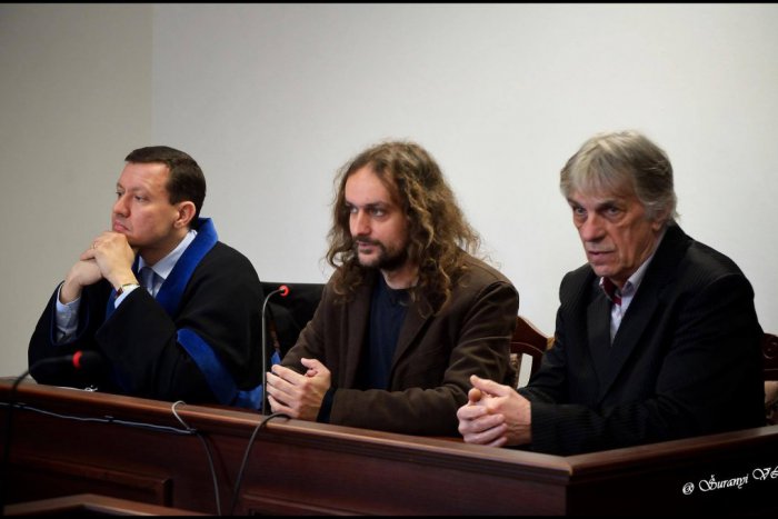 Ilustračný obrázok k článku Na Nástupišti to bude žiť: Venovať sa budú súdnemu procesu s Kalmusom a Lorenzom