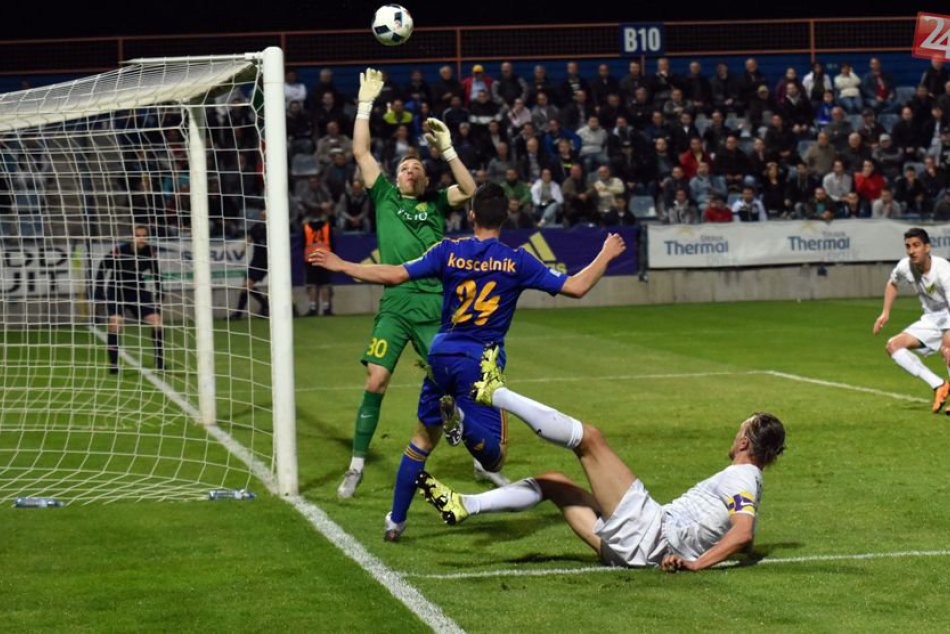 Ilustračný obrázok k článku Michalovce nedali gól tretí zápas po sebe: Futbalisti MFK doma remizovali 0:0
