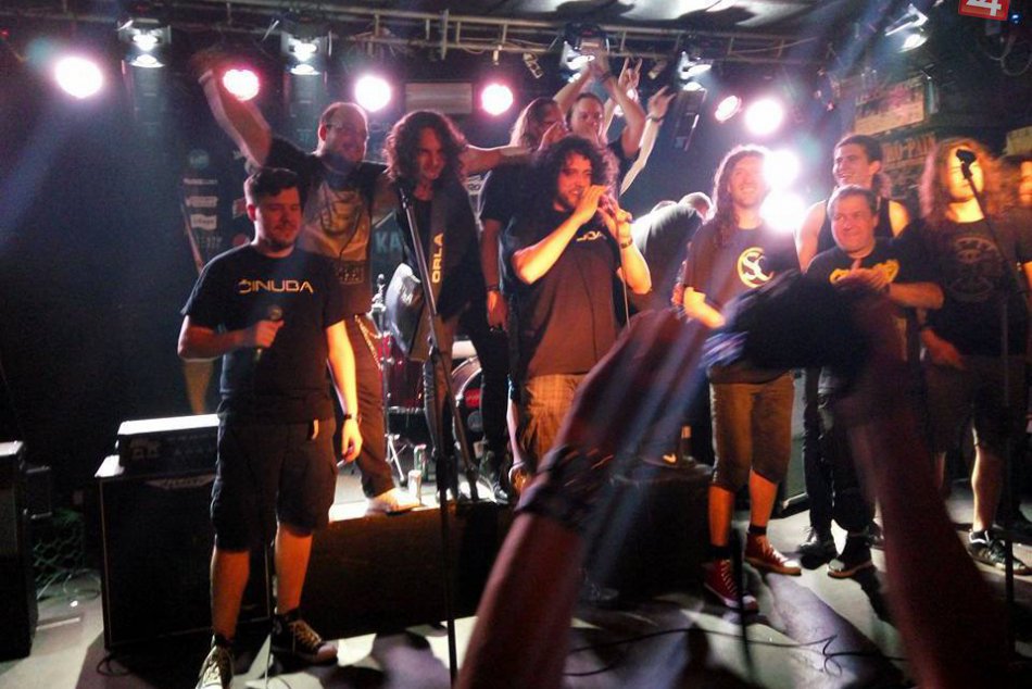 Ilustračný obrázok k článku Veľký úspech zlatomoraveckej kapely: Rockeri z Inside zahviezdili na celoslovenskej súťaži