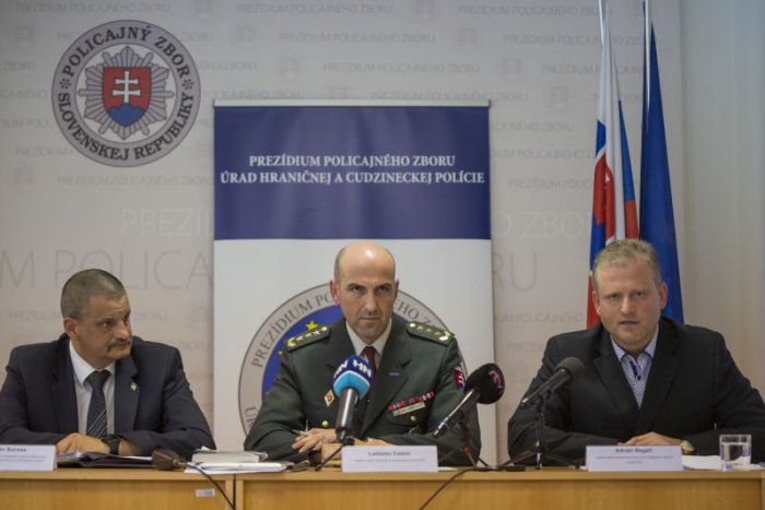 Ilustračný obrázok k článku Slováci ako prevádzači? Kriminalisti odhalili medzinárodnú zločineckú skupinu!