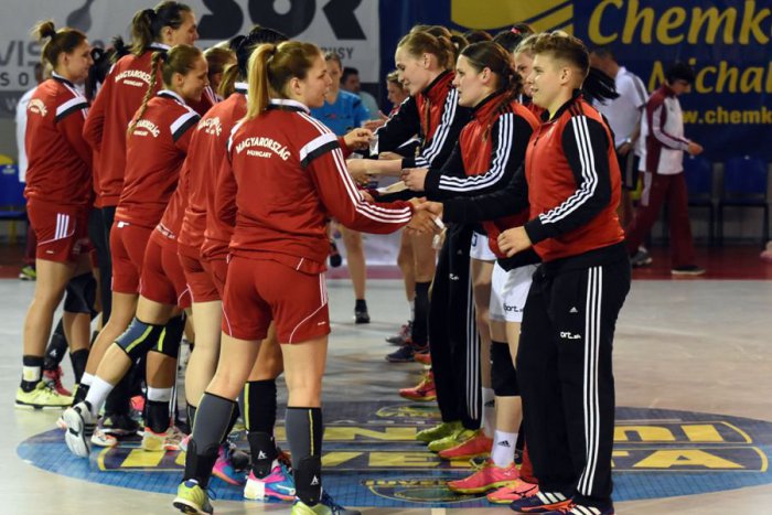 Ilustračný obrázok k článku Majstrovský zápas v Chemkostav aréne: Búrlivé publikom hnalo naše dievčatá vpred už od úvodných minút!
