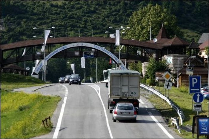Ilustračný obrázok k článku Dlhodobá otázka: Spojiť krajinu cez R3 Martin - Kremnica alebo cez Donovaly?
