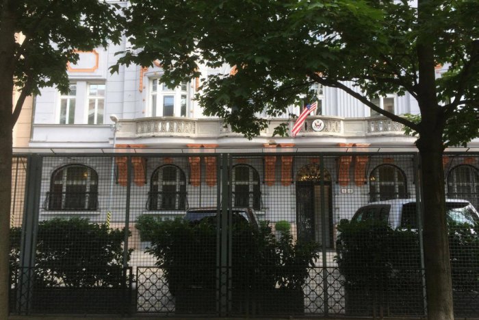 Ilustračný obrázok k článku Americká ambasáda by mala za pozemky na Hviezdoslavovom námestí platiť