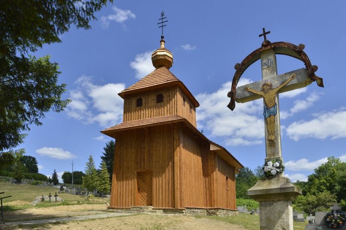 Ilustračný obrázok k článku Neobyčajný drevený chrám po tohtoročnej rekonštrukcii: Pozrite si ho zvonku aj zvnútra