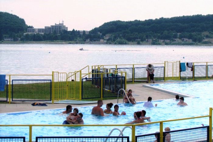 Ilustračný obrázok k článku V bazénoch na Šírave sa už okúpali prví návštevníci: Pri vstupe na ľudí čakalo prekvapenie