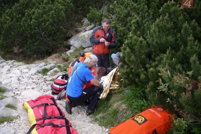 Ilustračný obrázok k článku V horách precenili svoje schopnosti: Záchranári nosili vyčerpaných turistov