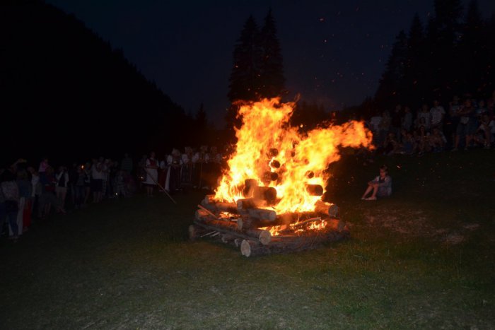 Ilustračný obrázok k článku V OBRAZOCH: Pálenie Jánskeho ohňa v Čutkovskej doline