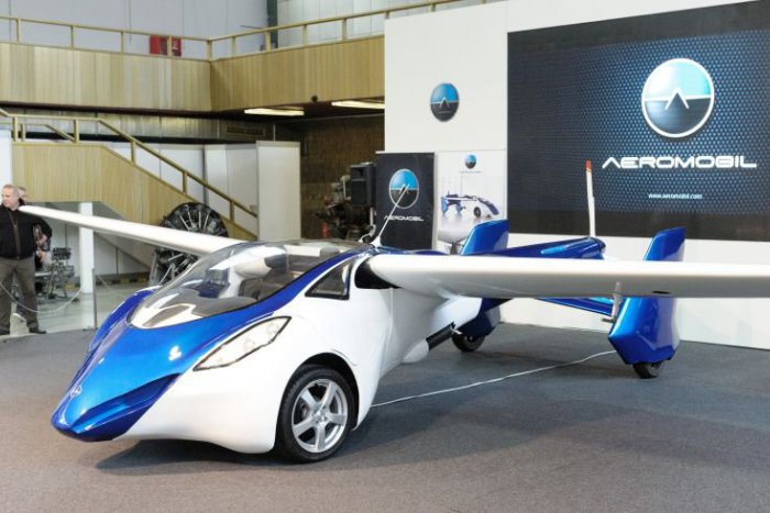 Ilustračný obrázok k článku SVET O SLOVENSKU: Náš AeroMobil sa môže vyrábať ako prvé lietajúce auto na svete