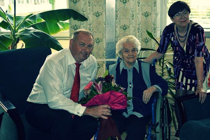 Ilustračný obrázok k článku Najstaršia Rožňavčanka sa dožila úctyhodného veku: Oslava sa mohla začať