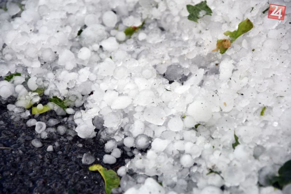 Ilustračný obrázok k článku Veľký pozor na divoké počasie: Okres Michalovce musí počítať s krupobitím!