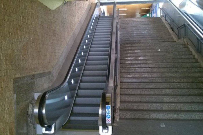 Ilustračný obrázok k článku Nové eskalátory na Hlavnej stanici s nezmyselnou dobou prevádzky