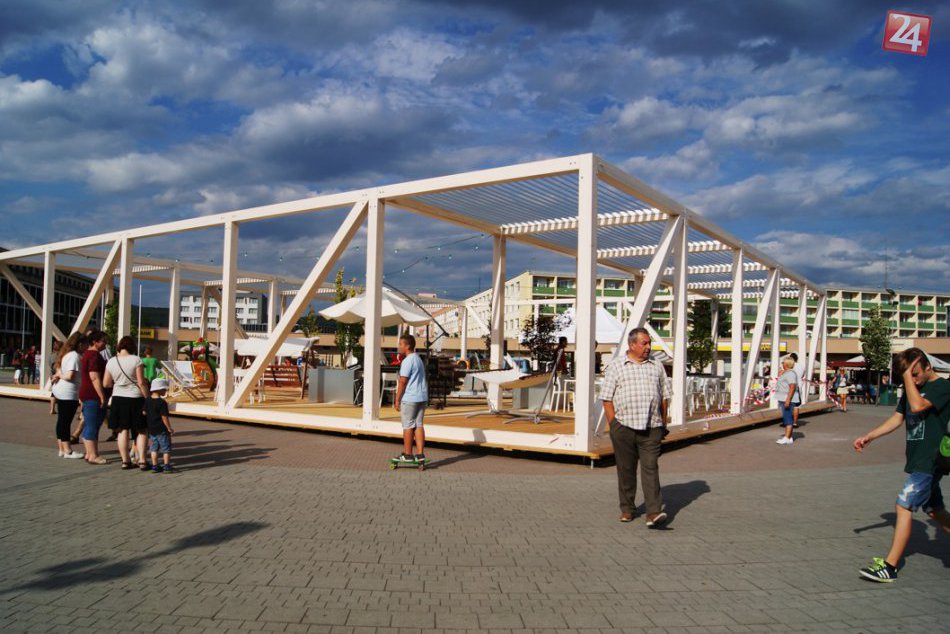 Dizajnový pavilón slúži Žiarčanom od júla minulého roka.