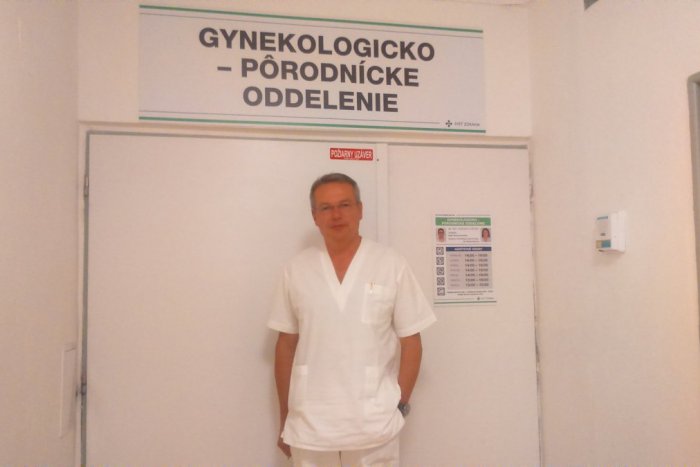 Ilustračný obrázok k článku Lekár, ktorého v Spišskej pozná nejedná mamička: Vyspovedali sme gynekológa Vladimíra Osifa