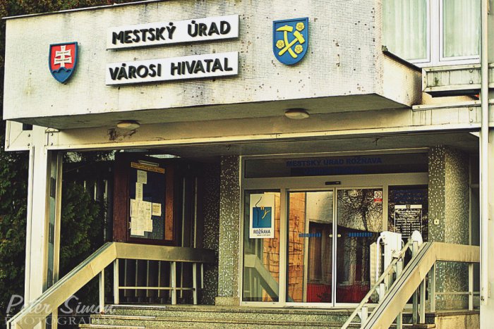 Ilustračný obrázok k článku Odklepnuté rozpočtové plány rožňavskej radnice: Mesto si určilo tieto priority
