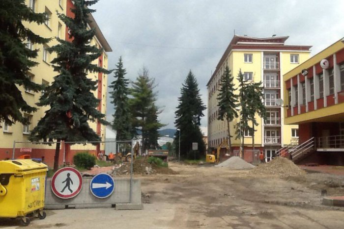 Ilustračný obrázok k článku FOTO: Prestavba žilinských internátov: Čo všetko chcú stihnúť do konca prázdnin ?