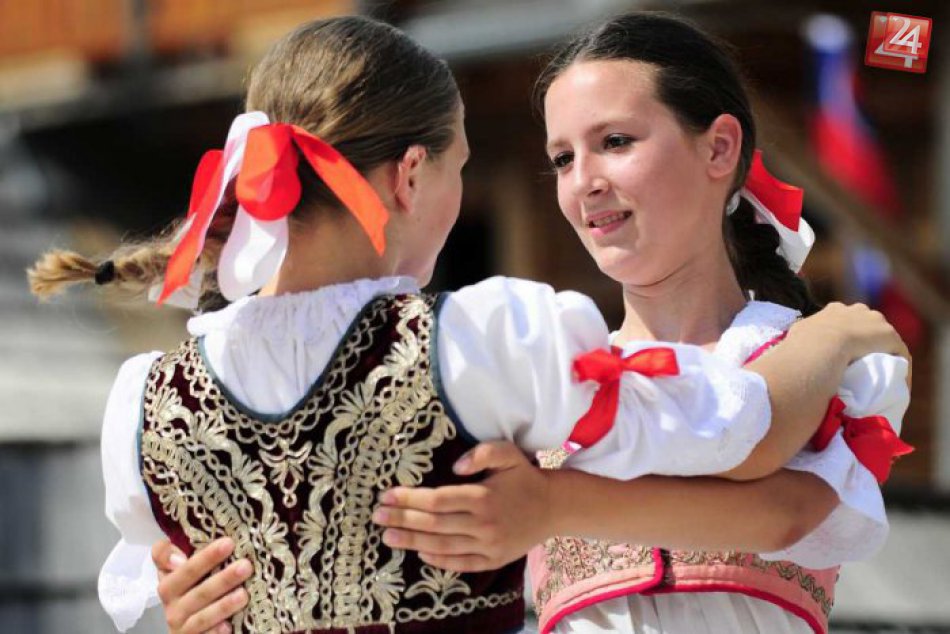 Ilustračný obrázok k článku Milovníci folklóru si prídu na svoje: V Smižanoch sa môžete naučiť tradičné tance