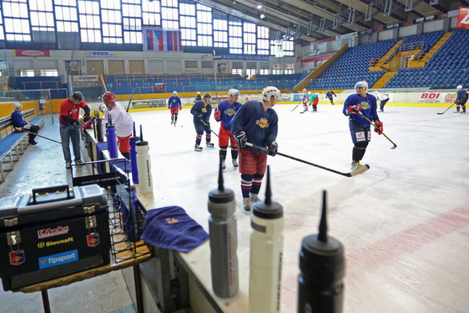 Ilustračný obrázok k článku S HKM trénuje ruský obranca. Posilní zvolenský tím hráč so skúsenosťami z KHL?