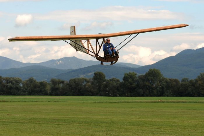 Ilustračný obrázok k článku Ďalšia TOP akcia pre milovníkov aviatiky: Historické lietadlá na janíkovskom letisku!