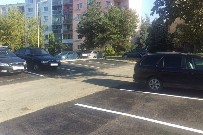Ilustračný obrázok k článku FOTOGALÉRIA: Na sídlisku Sekčov pribudli nové parkovacie miesta!