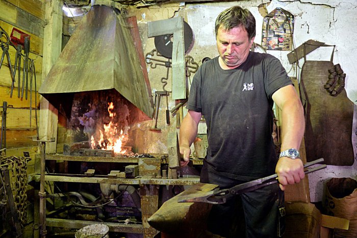 Ilustračný obrázok k článku Ľudia v obci neďaleko Rožňavy na staré zvyky nezanevreli: Dodnes sa venujú remeslám a chovu zvierat