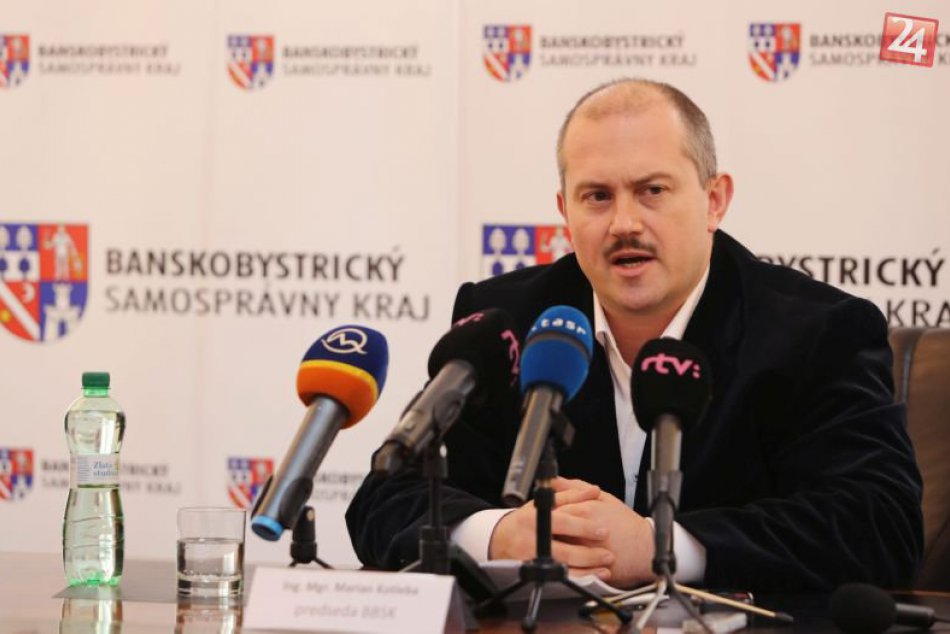 Ilustračný obrázok k článku Slovná prestrelka. Kotleba sa v krajskom parlamente pohádal s poslancom