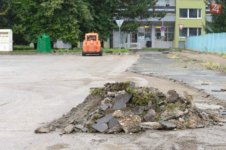 Ilustračný obrázok k článku Mestské časti Nitry si rozdelili 2,7 milióna eur: Použité budú aj na opravy ciest
