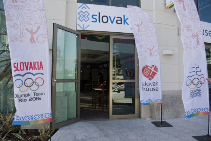 Ilustračný obrázok k článku Bude problém? Slováci sa na olympiáde pochválili pašovanými potravinami!