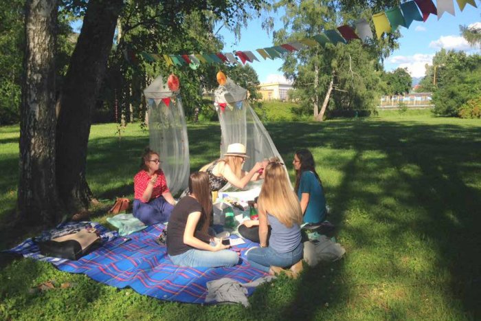 Ilustračný obrázok k článku Víkend ako stvorený na prírodu a dobroty: 3 miesta v Žiline, kde je radosť mať piknik