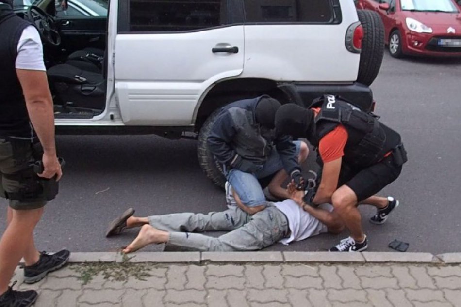 Ilustračný obrázok k článku FOTO: Vražda na objednávku vo Zvolene: Akčné policajné zábery zo zatýkania!