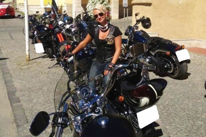 Ilustračný obrázok k článku Aneta je ozdobou prešovských motorkárov: Na dvoch kolesách jazdí aj na dovolenku