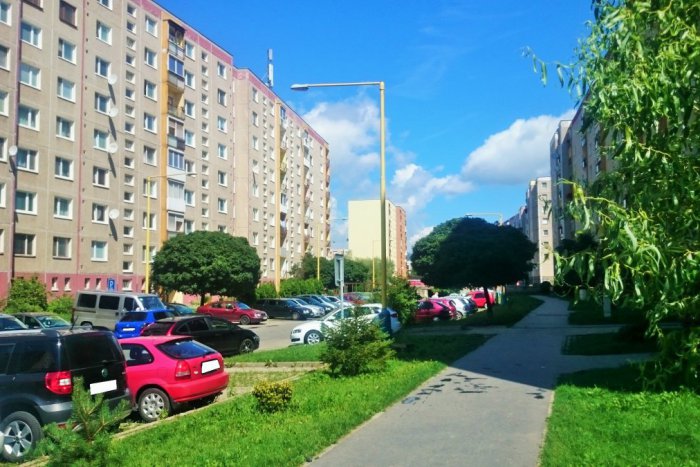 Ilustračný obrázok k článku Uzávierka Sibírskej ulice v Prešove: Modernejšie autá musia majitelia preparkovať!