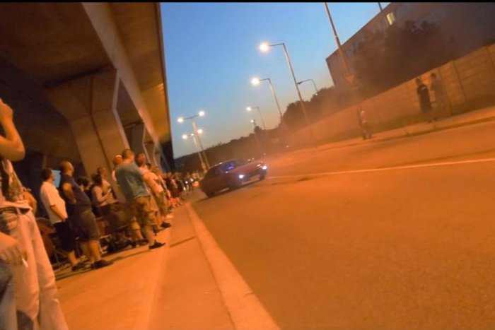 Ilustračný obrázok k článku VIDEO pre milovníkov štyroch kolies: Pod Zoborom sa stretlo vyše 100 áut