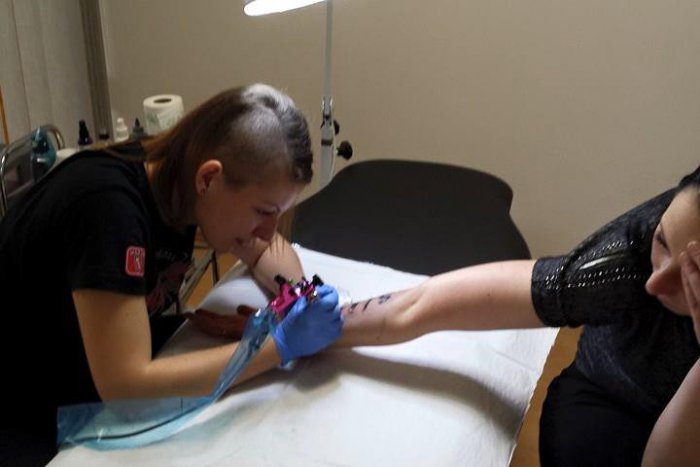 Ilustračný obrázok k článku Zvolenská tatérka Lea otvorene: 10 vecí, ktoré by ste mali vedieť o tetovaní