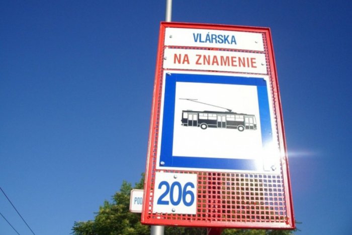 Ilustračný obrázok k článku Bratislavské zastávky sa zmenia na zastávky na znamenie