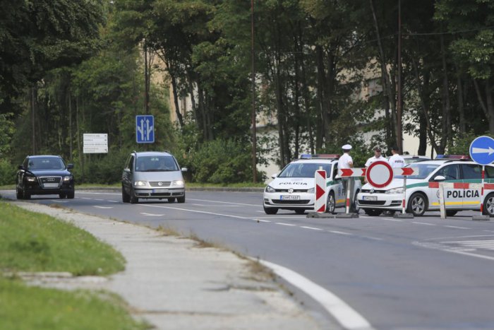 Ilustračný obrázok k článku Na Kremnické Bane vyrážajú cestári: Opravy štartujú už o pár dní