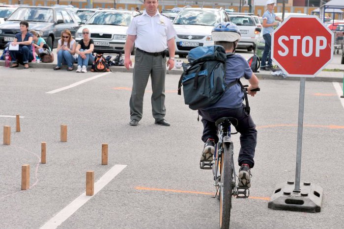 Ilustračný obrázok k článku Nepozornosť detí na cestách má od začiatku roka na svedomí už 150 nehôd