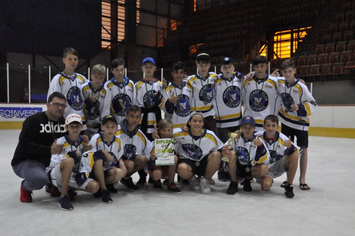 Ilustračný obrázok k článku FOTO: Mladí lučeneckí hokejisti zabodovali. Z letného turnaja sa vrátili s medailami