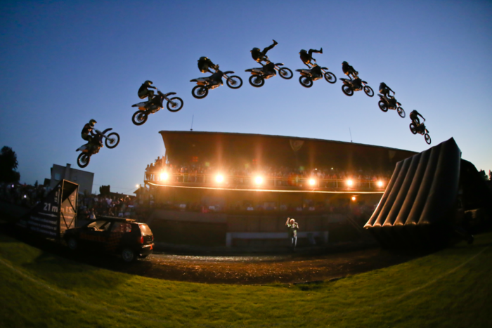 Ilustračný obrázok k článku Šialená kaskadérska šou mieri k nám: Na vlastné oči uvidíme Freestyle Motocross, FOTO