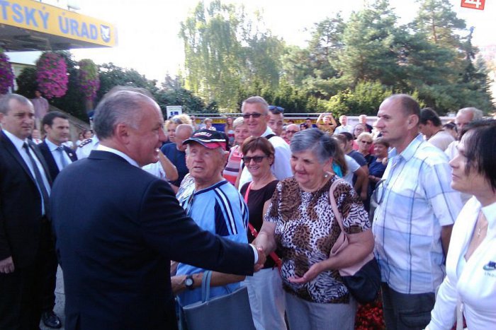 Ilustračný obrázok k článku FOTO: Prezident Kiska v Lučenci: Mladí utekajú, nezamestnanosť sa nedarí znižovať
